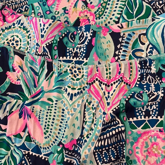 Lilly Pulitzer leggings super cute and great condition - Picture 3 of 3